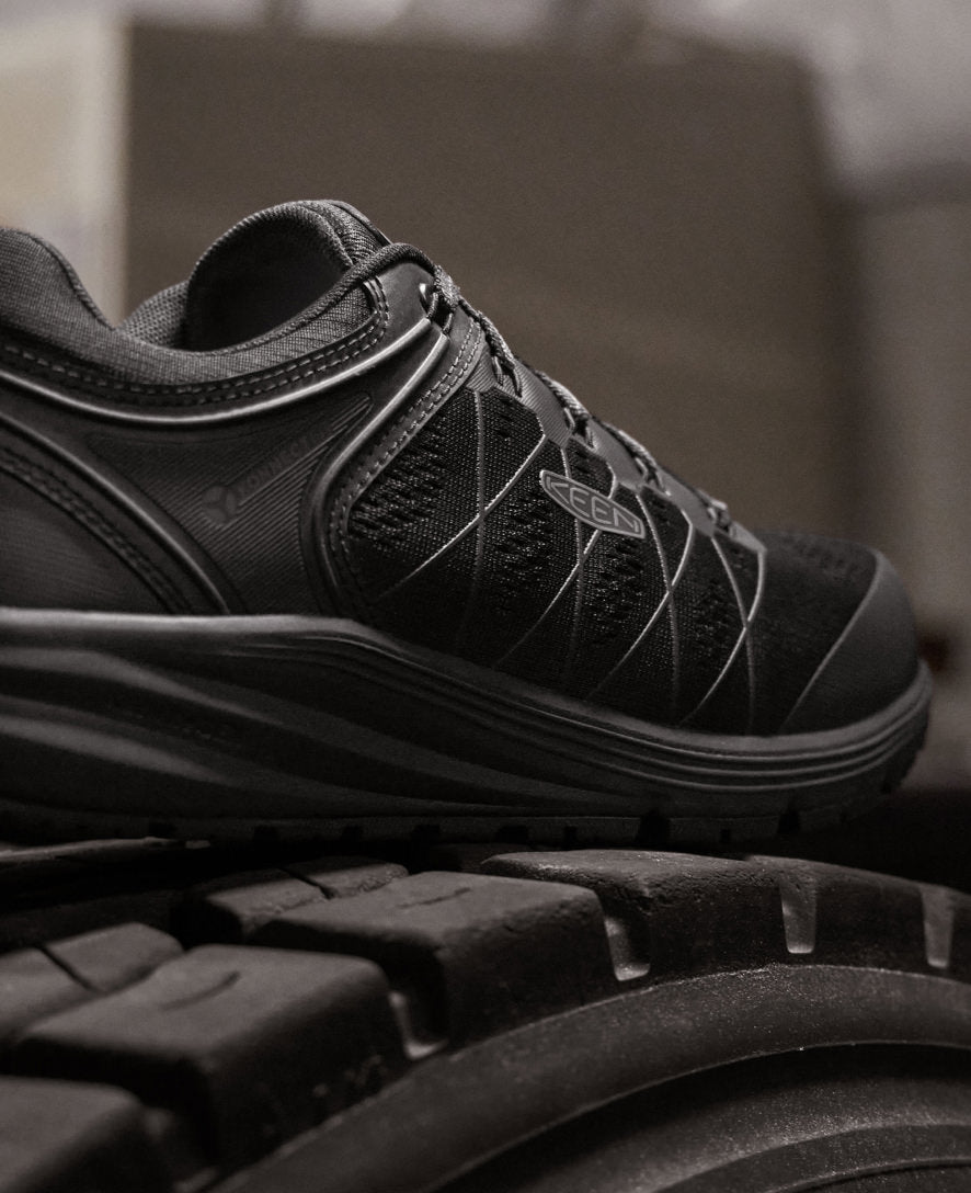 Keen Men's Vista Energy (Carbon Toe) Black/Raven