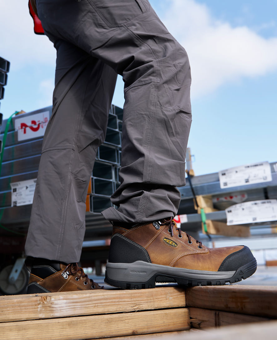 Keen Men's Evanston 8" Insulated Waterproof Boot (Soft Toe) Bison/Black
