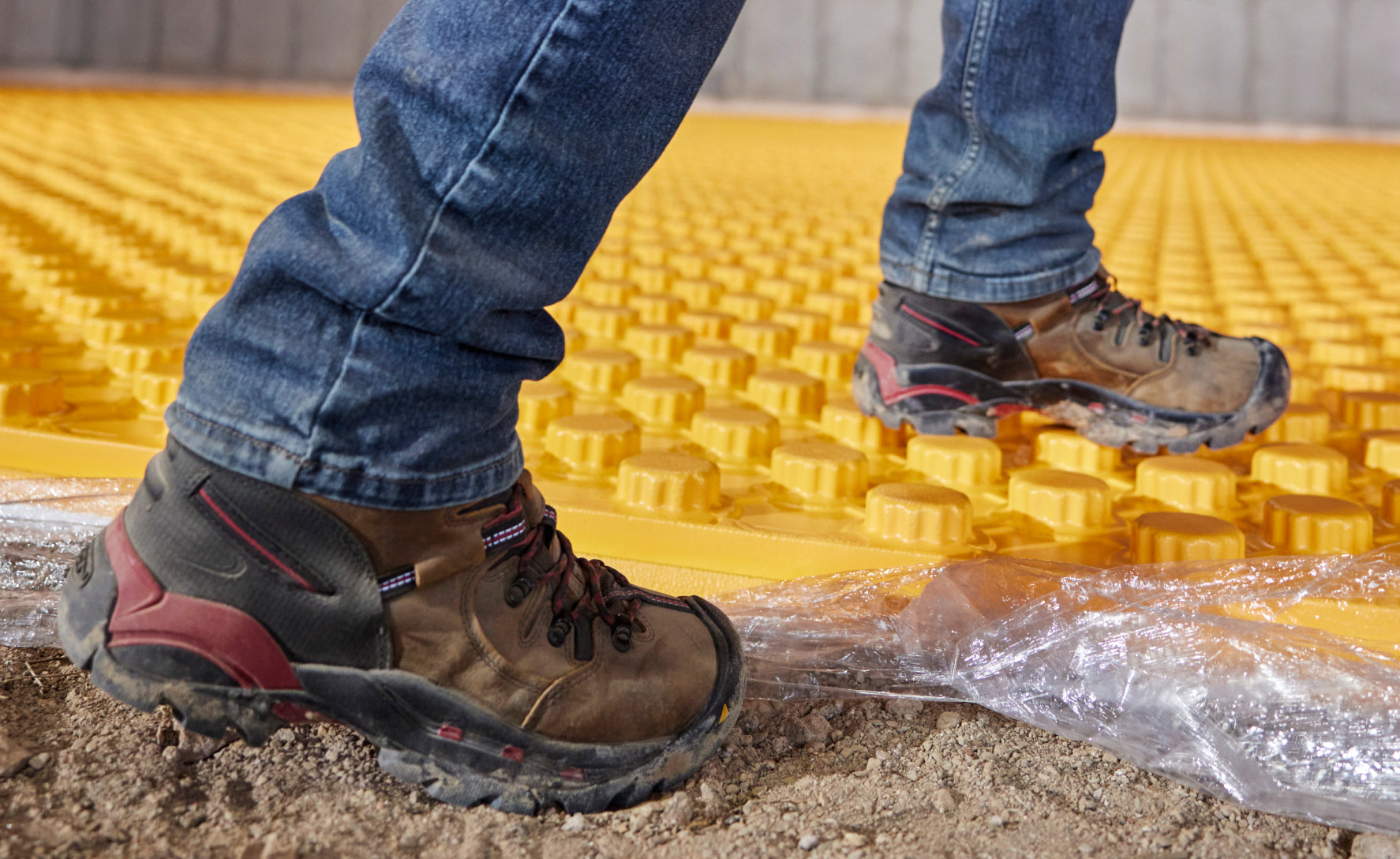 Keen Men's Pittsburgh 6" Waterproof Boot (Steel Toe) Bison