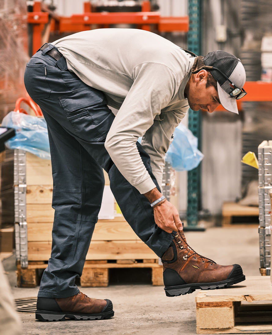 Keen Men's Camden 6" Waterproof Boot INT MET (Carbon Toe) Leather Brown/Black