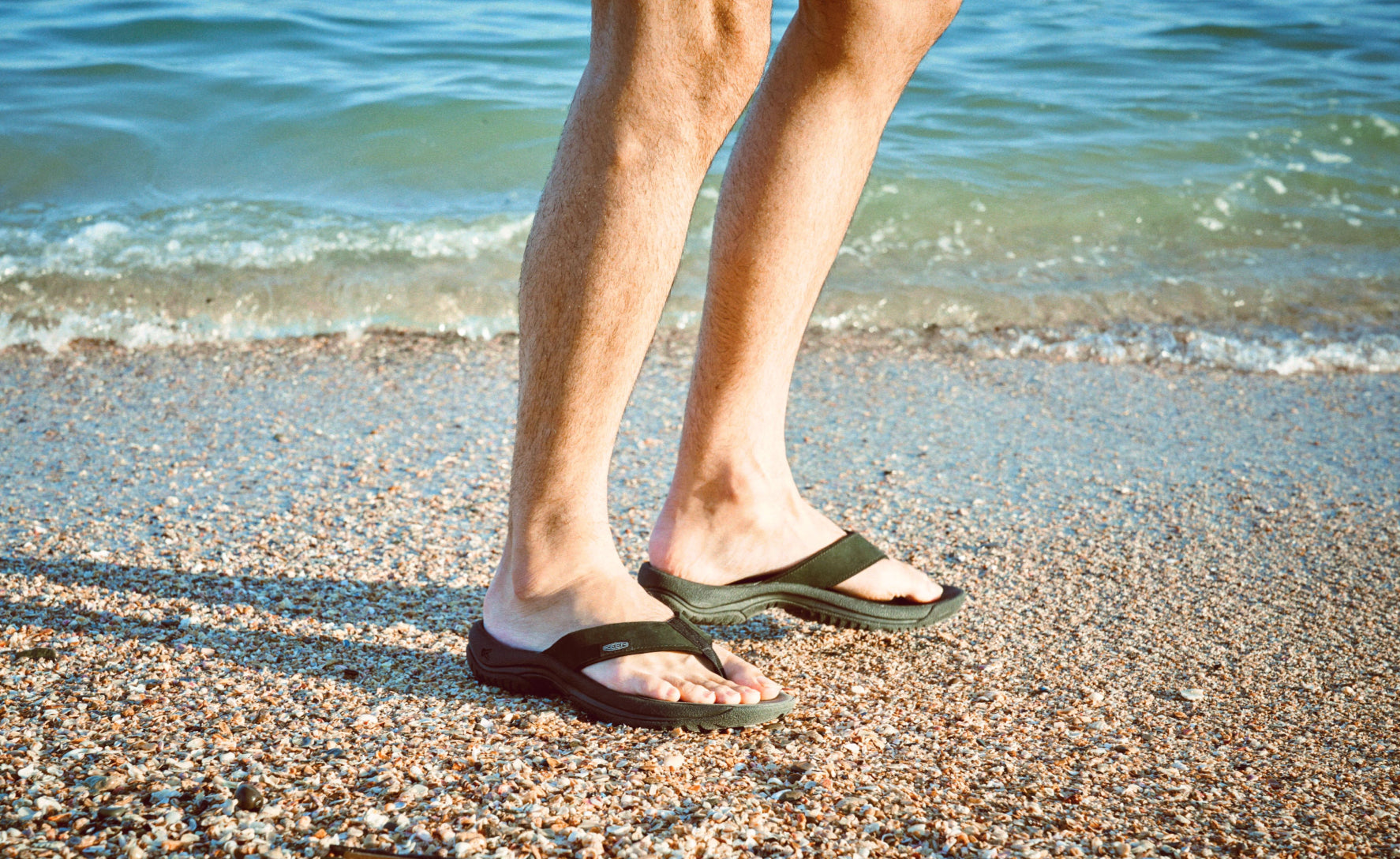Keen Men's Kona Leather Flip-Flop Java/Dark Earth