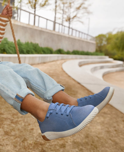 Keen Little Kids' KNX Leather Sneaker Coronet Blue/Vapor